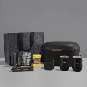 Yatta Rustic Roast Hamper with 12L Cooler Box &amp; Bluetooth Speaker