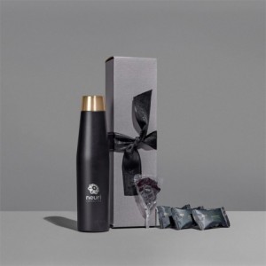 Yatta Subtly Stylish Hamper with Alex Varga Onassis Vacuum Water Bottle