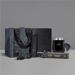 Yatta Class &amp; Charm Gift Hamper with RPET Felt Bag