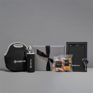 Yatta Snack Symphony Gift Hamper (29.5 x 23 x 10 cm)