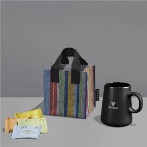 Yatta Chirpy Charm Hamper with Serendipio Mug and Biscuits