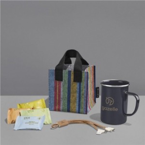 Yatta Compact Comfort Hamper with Mug- Cable &amp; Biscuits