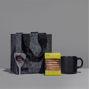 Yatta Artisan Array Gift Hamper with Alex Varga Mug &amp; 200g Biscuits