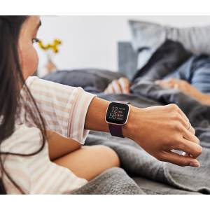 Fitbit Versa 2 Smartwatch - Bordeaux 