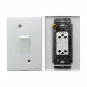 SWITCH ISOLATOR STEEL(white)30A - 4X2