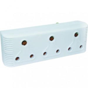 3 x 15A Horizontal Extension Socket