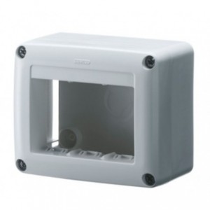 White System 3 Gang Component Box