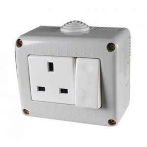 I/DOOR 13A Surface Mount Switched Socket IP40
