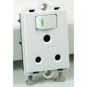 16A SWITCHED SOCKET OUTLET 2x4 FOR RB BOX