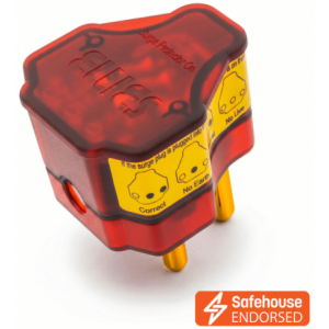Ellies Re-wireable High Surge Plug Top - RD