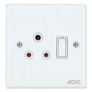 16A Switched Socket 4x4 with White Steel Cover Plate