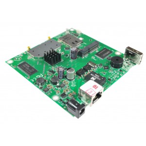 MikroTik RouterBOARD 912UAG-2HPnD with 1Gb port 2.4GHz radio 1 USB 1 Sim slot and 2 MMC