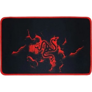 Geeko Q-6 Silk Gliding Mouse Pad - Black and Red