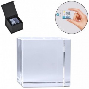 Altitude Crystal Cube Mini Award 3.9 x 3.9 x 3.9 cm