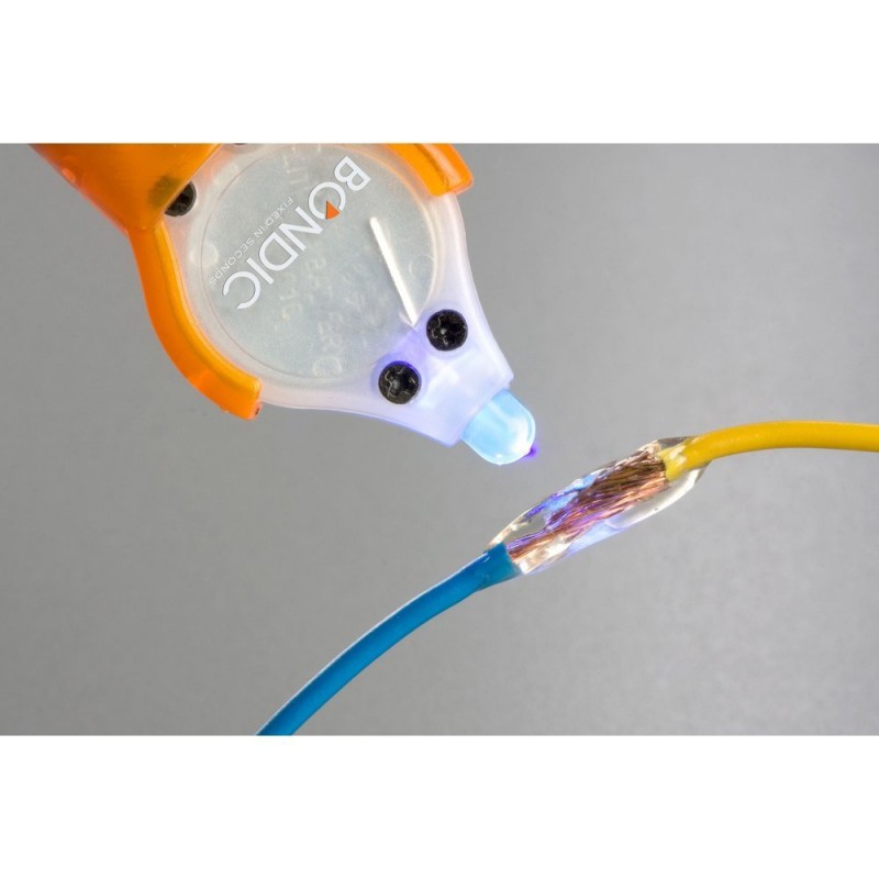 Bondic Liquid Plastic Welder (Bondic Starter Kit) - GeeWiz