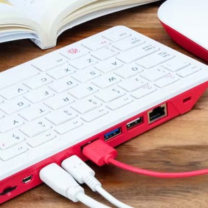 official-raspberry-pi-400-