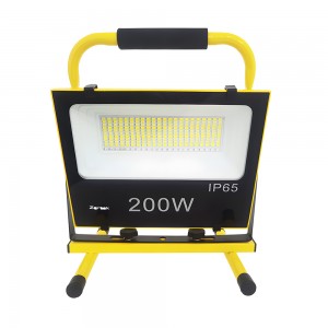 LED 200W -Worklight 2200Lm- Recharge via  built in Solar Panel or vehicle / Mains adaptor incl- Heavy Duty Aluminium8 - 20 hour battery life