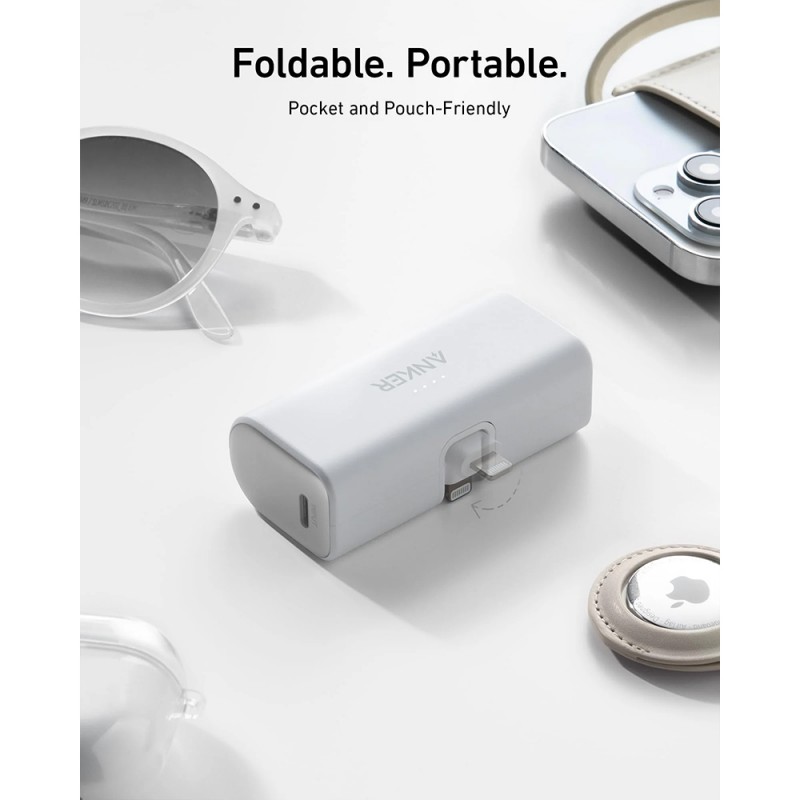 Anker Nano Power Bank - 12W / Built-In Lightning Connector - GeeWiz