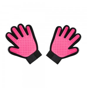 Pet Grooming Gloves - Removes Loose Fur Gently and Easily while Massaging your Pet (Multiple Colors)