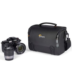 Lowepro Adventura SH 140 III Bag - Black