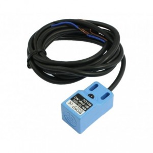 PNP PROXIMITY SWITCH / SENSOR 4mm N.O 3-WIRE BLUE SN04-P