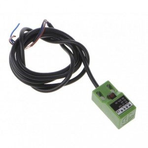 PNP PROXIMITY SWITCH / SENSOR 4mm N.C 3-WIRE GREEN SN04-P2