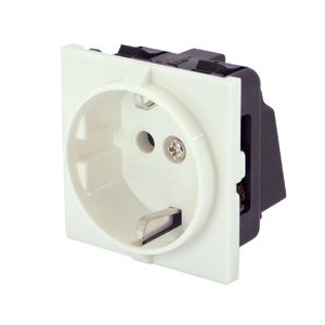 Schuko Mains Socket Snapfit Panel Mount K2524