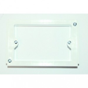 4X2 Flush Mount Adaptor For Trunking 180X50