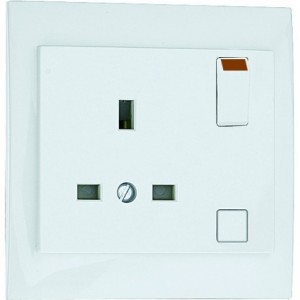 Switched Single British Earth Socket 13A