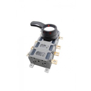 630A AC23A 690V 4P Isolator C/W Handle And Ext. Shaft