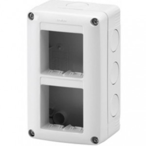 4(2x2) GANG VERTICAL ENCLOSURE IP40
